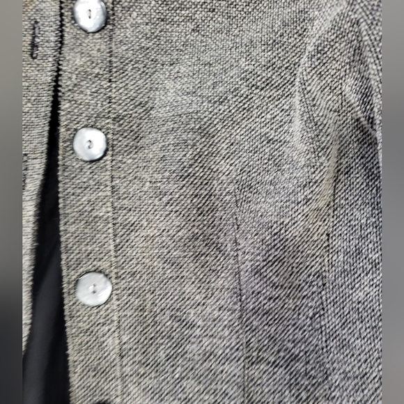 Saks Fifth Avenue Folio collection blazer size 6 - Picture 5 of 6